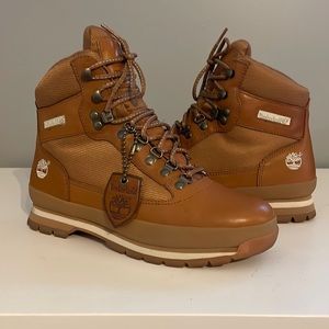 Timberland hikers